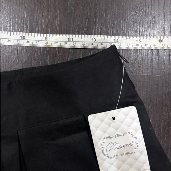 Black Pleated A-Line Skirt Size Medium NWT - Picture 10 of 12